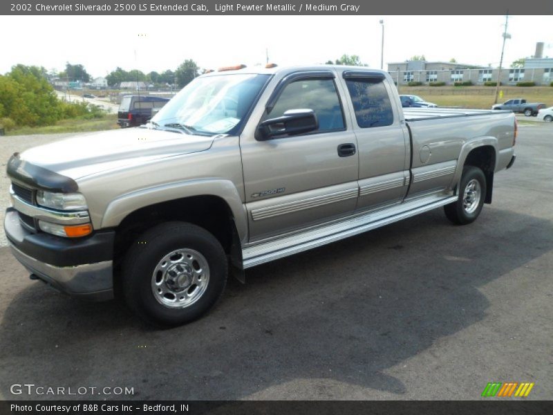 Light Pewter Metallic / Medium Gray 2002 Chevrolet Silverado 2500 LS Extended Cab