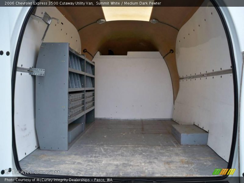 Summit White / Medium Dark Pewter 2006 Chevrolet Express 3500 Cutaway Utility Van