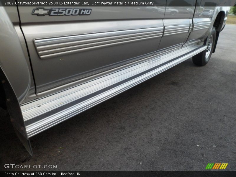 Light Pewter Metallic / Medium Gray 2002 Chevrolet Silverado 2500 LS Extended Cab