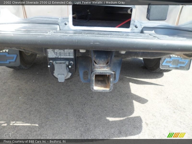 Light Pewter Metallic / Medium Gray 2002 Chevrolet Silverado 2500 LS Extended Cab