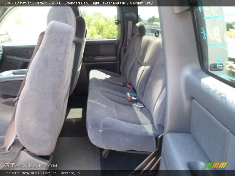 Light Pewter Metallic / Medium Gray 2002 Chevrolet Silverado 2500 LS Extended Cab