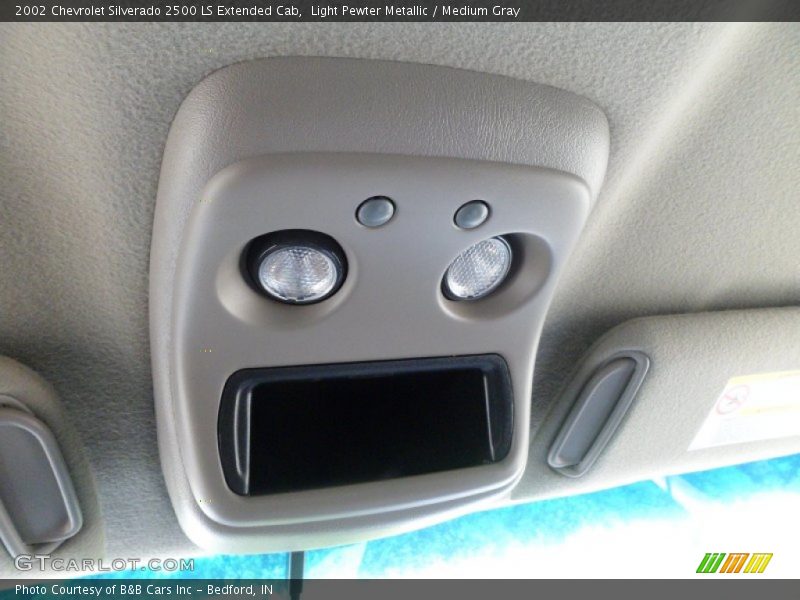 Light Pewter Metallic / Medium Gray 2002 Chevrolet Silverado 2500 LS Extended Cab