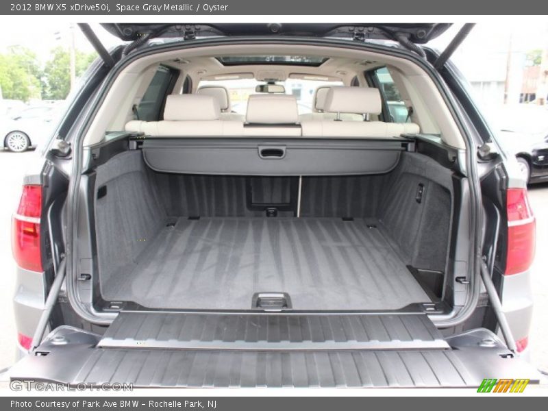Space Gray Metallic / Oyster 2012 BMW X5 xDrive50i