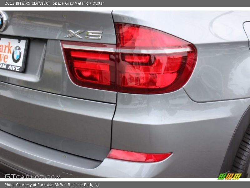 Space Gray Metallic / Oyster 2012 BMW X5 xDrive50i