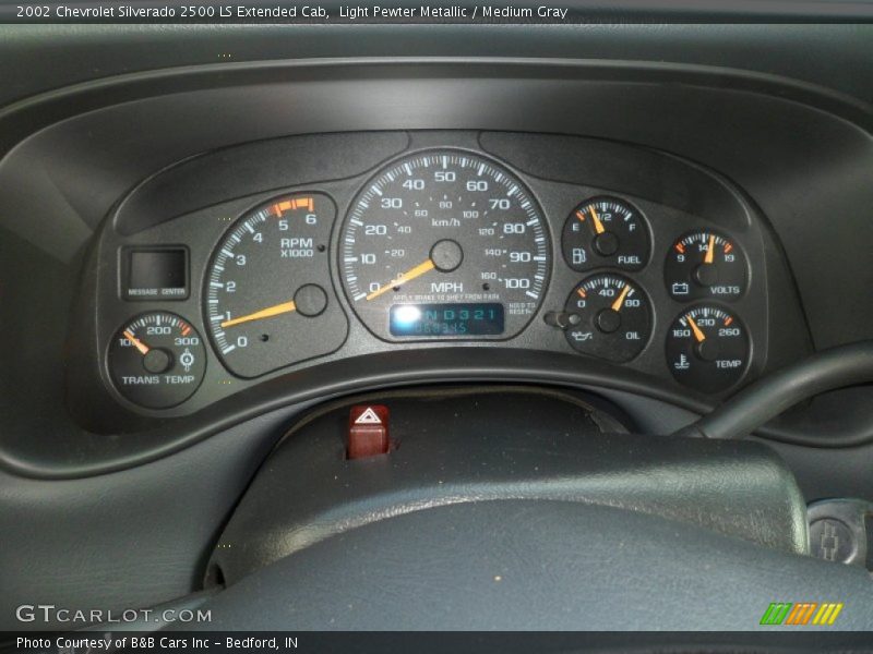Light Pewter Metallic / Medium Gray 2002 Chevrolet Silverado 2500 LS Extended Cab