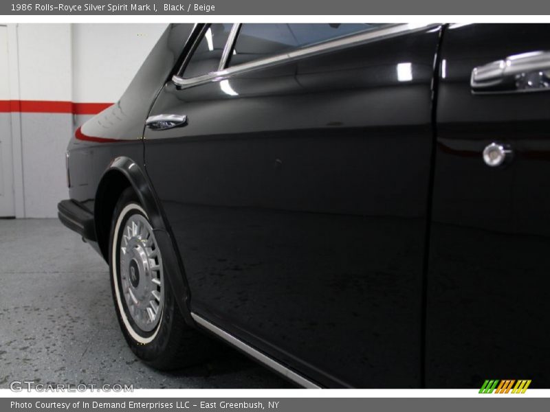 Black / Beige 1986 Rolls-Royce Silver Spirit Mark I