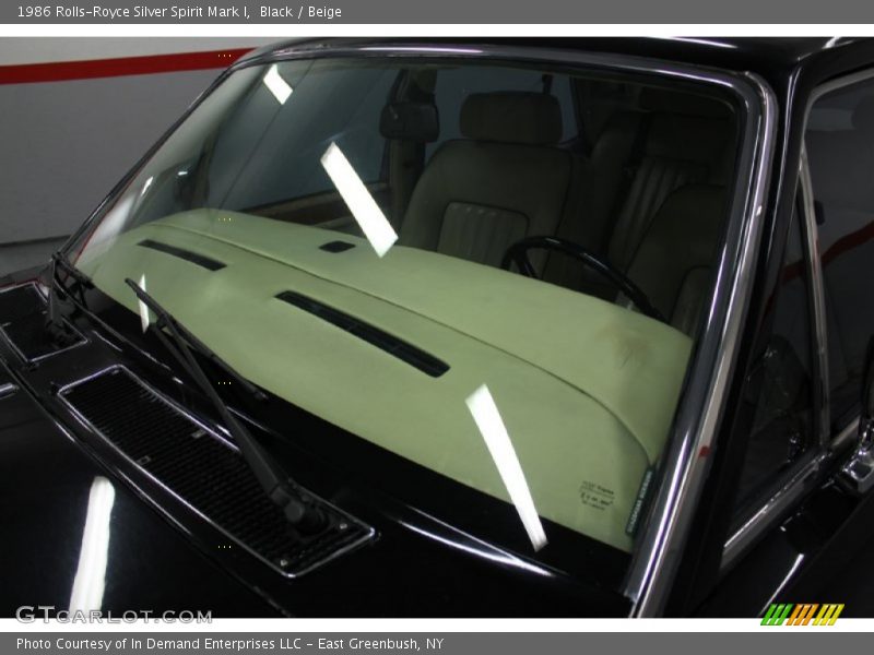 Black / Beige 1986 Rolls-Royce Silver Spirit Mark I