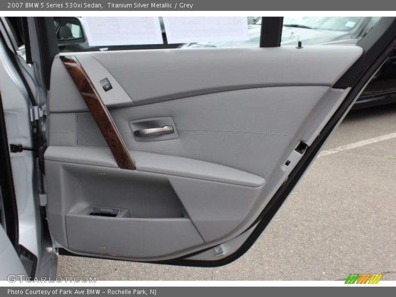 Titanium Silver Metallic / Grey 2007 BMW 5 Series 530xi Sedan