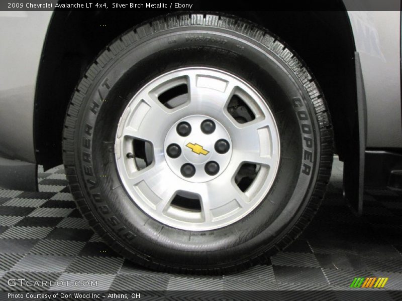 Silver Birch Metallic / Ebony 2009 Chevrolet Avalanche LT 4x4