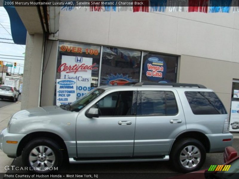 Satellite Silver Metallic / Charcoal Black 2006 Mercury Mountaineer Luxury AWD