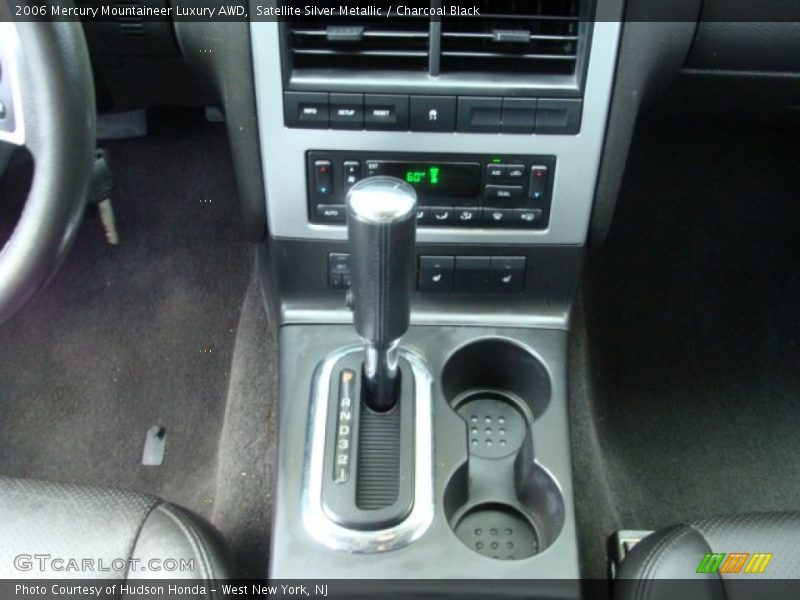 Satellite Silver Metallic / Charcoal Black 2006 Mercury Mountaineer Luxury AWD
