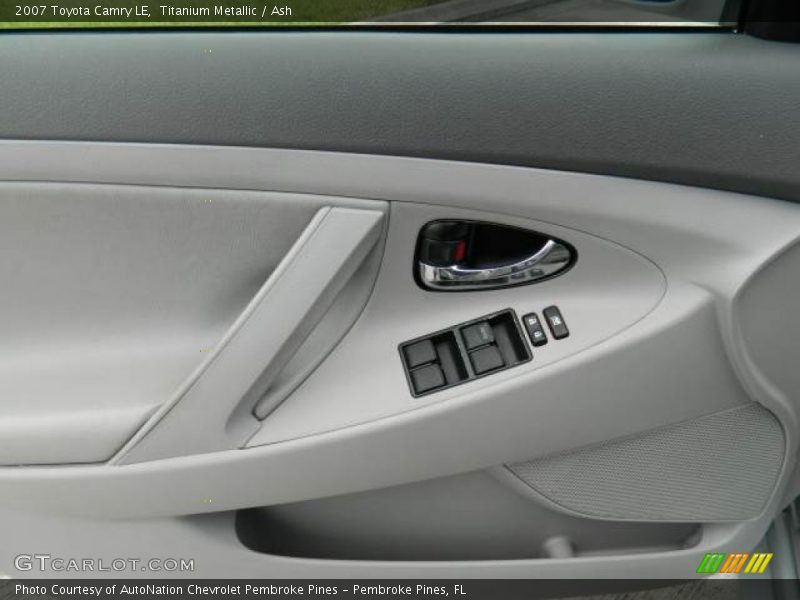 Titanium Metallic / Ash 2007 Toyota Camry LE