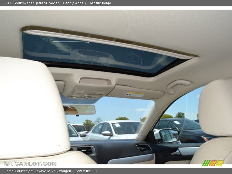 Candy White / Cornsilk Beige 2013 Volkswagen Jetta SE Sedan