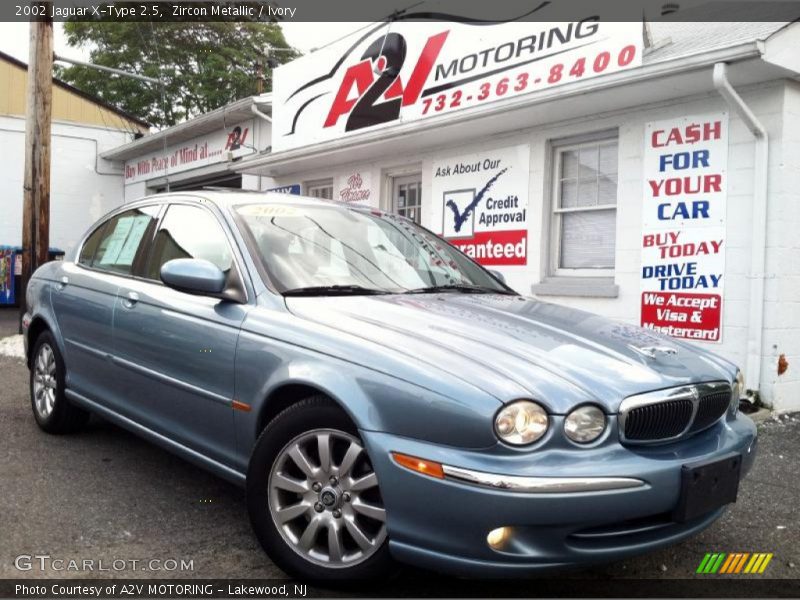 Zircon Metallic / Ivory 2002 Jaguar X-Type 2.5