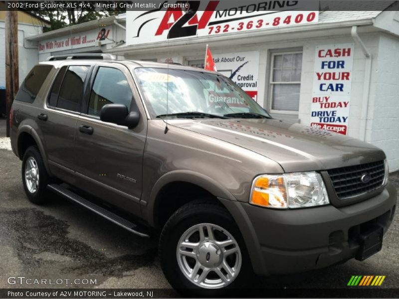 Mineral Grey Metallic / Graphite 2002 Ford Explorer XLS 4x4