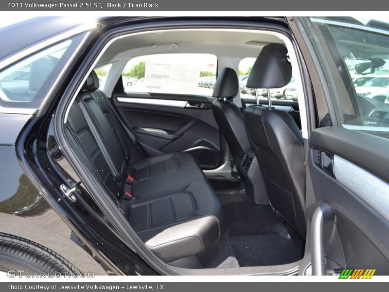 Black / Titan Black 2013 Volkswagen Passat 2.5L SE