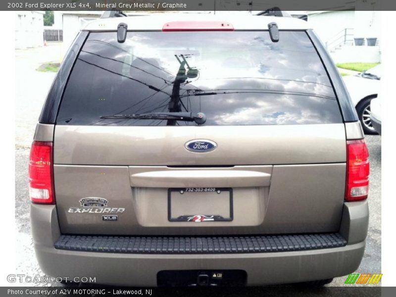 Mineral Grey Metallic / Graphite 2002 Ford Explorer XLS 4x4