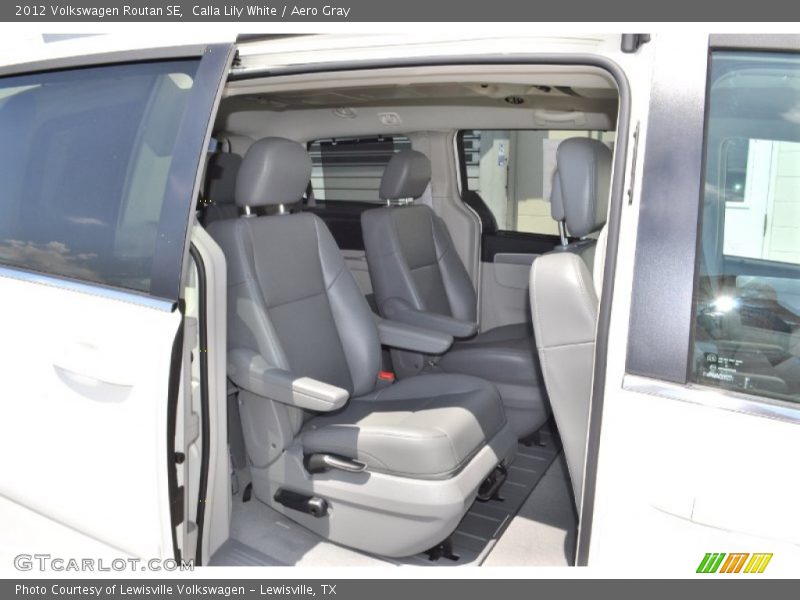 Calla Lily White / Aero Gray 2012 Volkswagen Routan SE