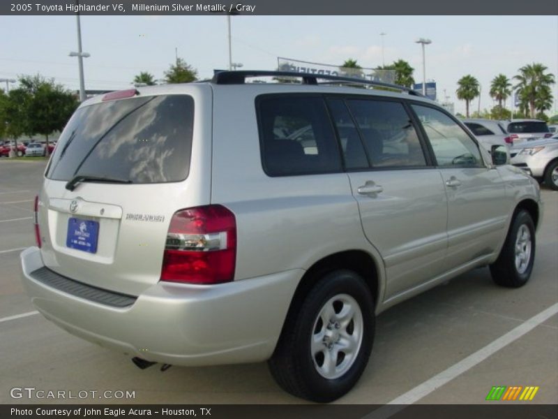 Millenium Silver Metallic / Gray 2005 Toyota Highlander V6