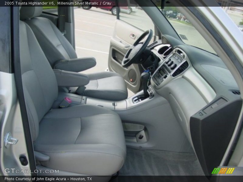 Millenium Silver Metallic / Gray 2005 Toyota Highlander V6