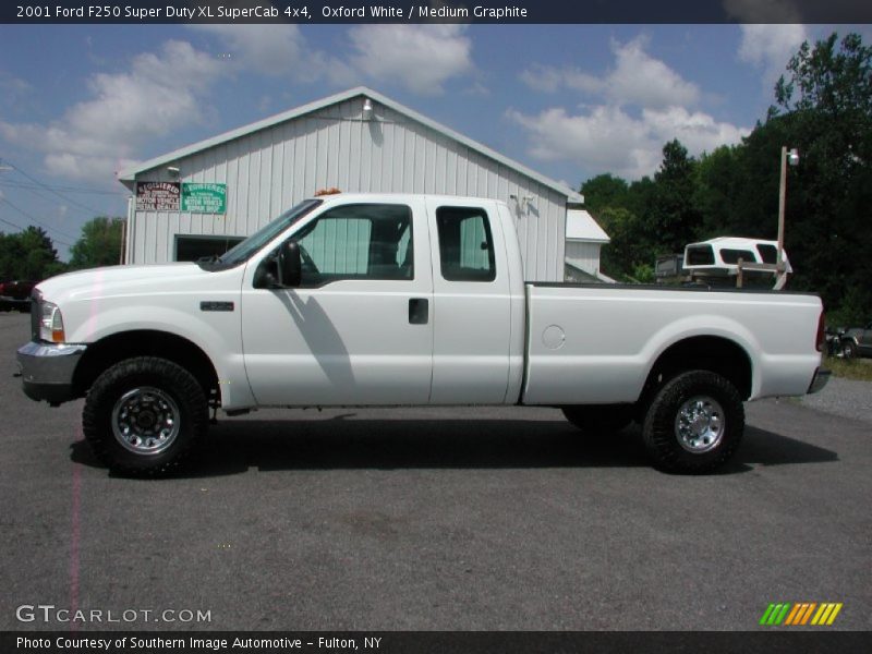 Oxford White / Medium Graphite 2001 Ford F250 Super Duty XL SuperCab 4x4
