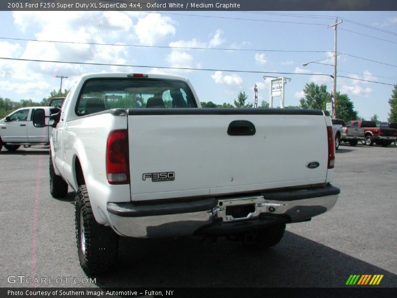 Oxford White / Medium Graphite 2001 Ford F250 Super Duty XL SuperCab 4x4