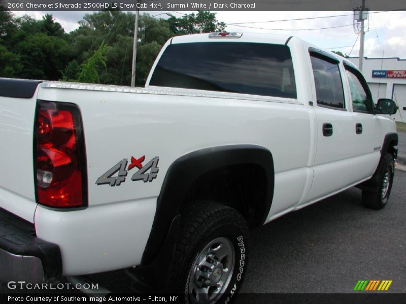 Summit White / Dark Charcoal 2006 Chevrolet Silverado 2500HD LS Crew Cab 4x4