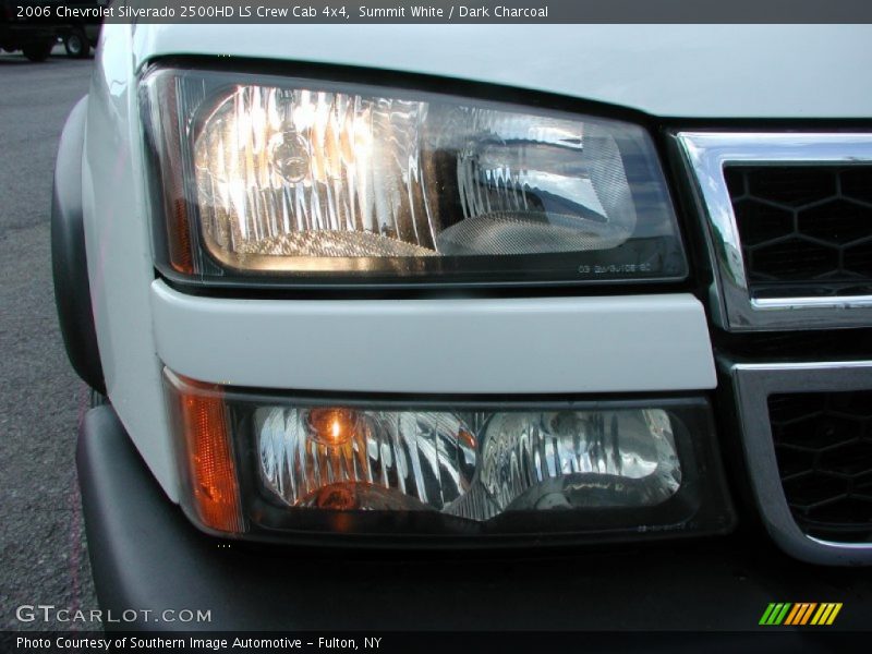 Summit White / Dark Charcoal 2006 Chevrolet Silverado 2500HD LS Crew Cab 4x4