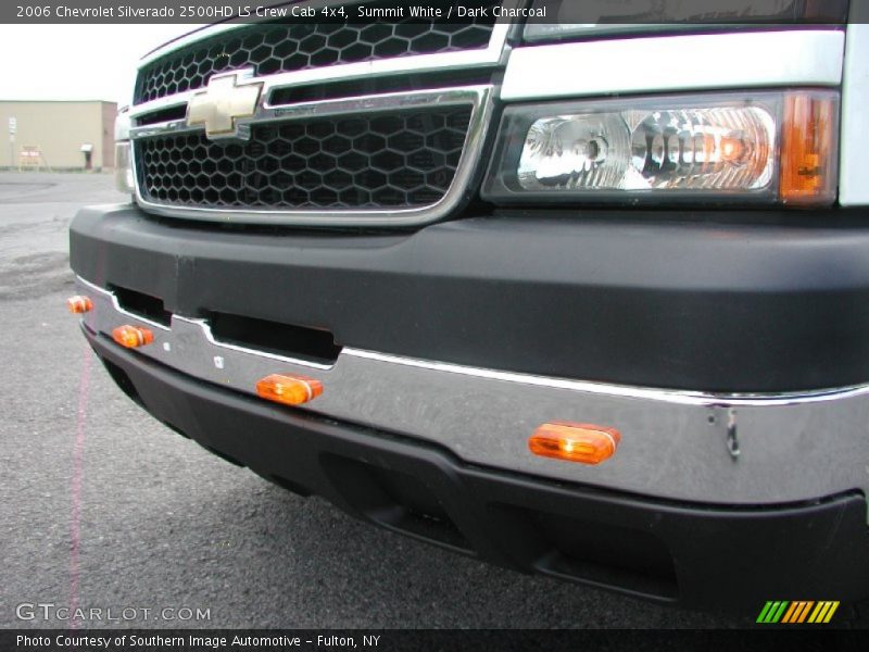 Summit White / Dark Charcoal 2006 Chevrolet Silverado 2500HD LS Crew Cab 4x4