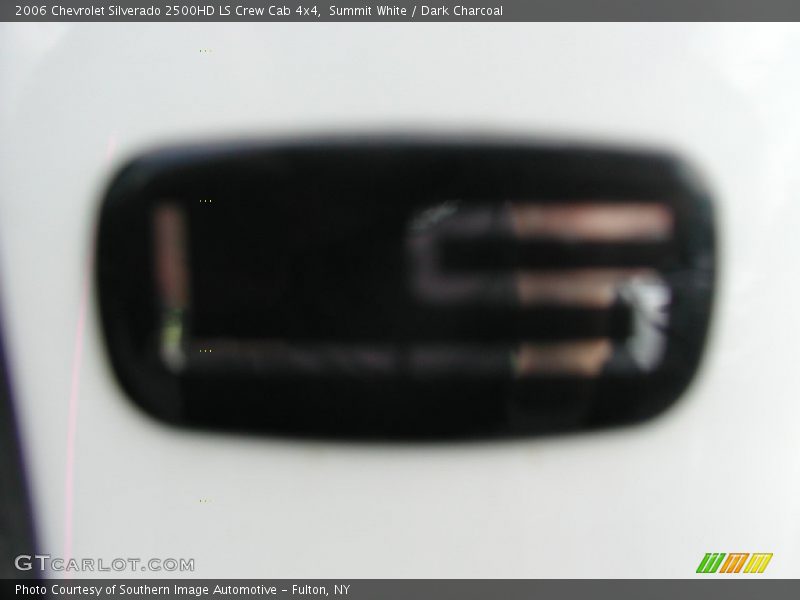 Summit White / Dark Charcoal 2006 Chevrolet Silverado 2500HD LS Crew Cab 4x4