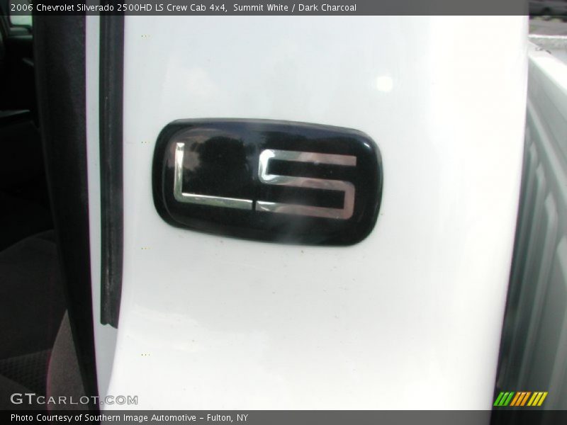 Summit White / Dark Charcoal 2006 Chevrolet Silverado 2500HD LS Crew Cab 4x4