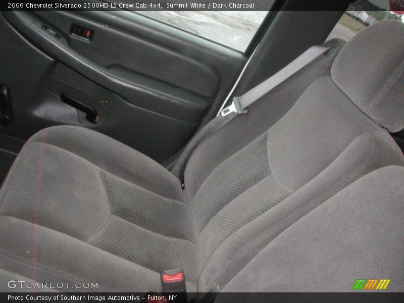 Summit White / Dark Charcoal 2006 Chevrolet Silverado 2500HD LS Crew Cab 4x4