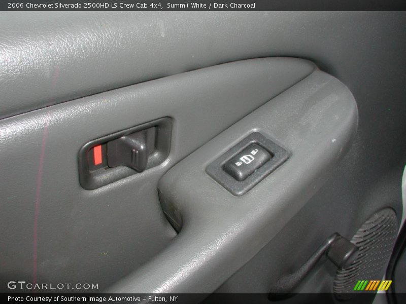 Summit White / Dark Charcoal 2006 Chevrolet Silverado 2500HD LS Crew Cab 4x4