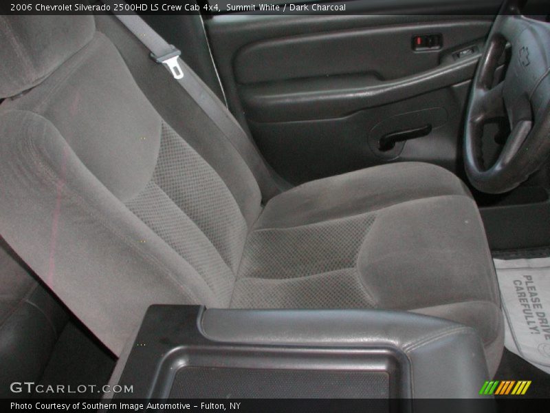 Summit White / Dark Charcoal 2006 Chevrolet Silverado 2500HD LS Crew Cab 4x4