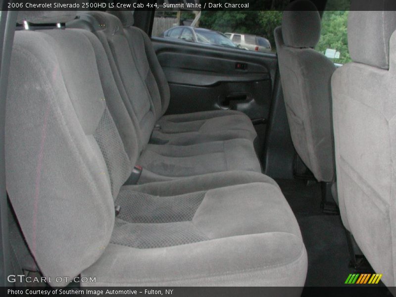 Summit White / Dark Charcoal 2006 Chevrolet Silverado 2500HD LS Crew Cab 4x4