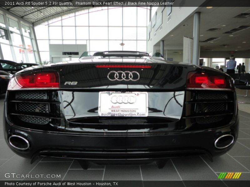 Phantom Black Pearl Effect / Black Fine Nappa Leather 2011 Audi R8 Spyder 5.2 FSI quattro