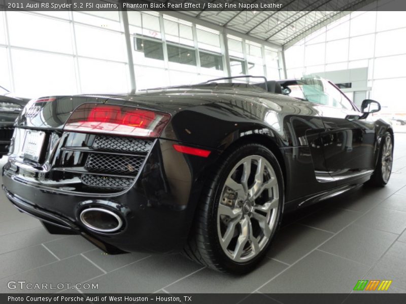 Phantom Black Pearl Effect / Black Fine Nappa Leather 2011 Audi R8 Spyder 5.2 FSI quattro
