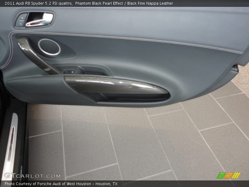 Phantom Black Pearl Effect / Black Fine Nappa Leather 2011 Audi R8 Spyder 5.2 FSI quattro