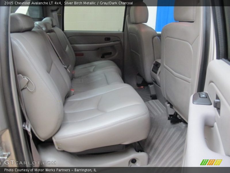 Silver Birch Metallic / Gray/Dark Charcoal 2005 Chevrolet Avalanche LT 4x4