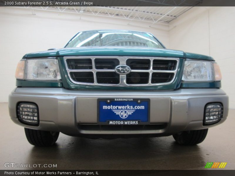 Arcadia Green / Beige 2000 Subaru Forester 2.5 S