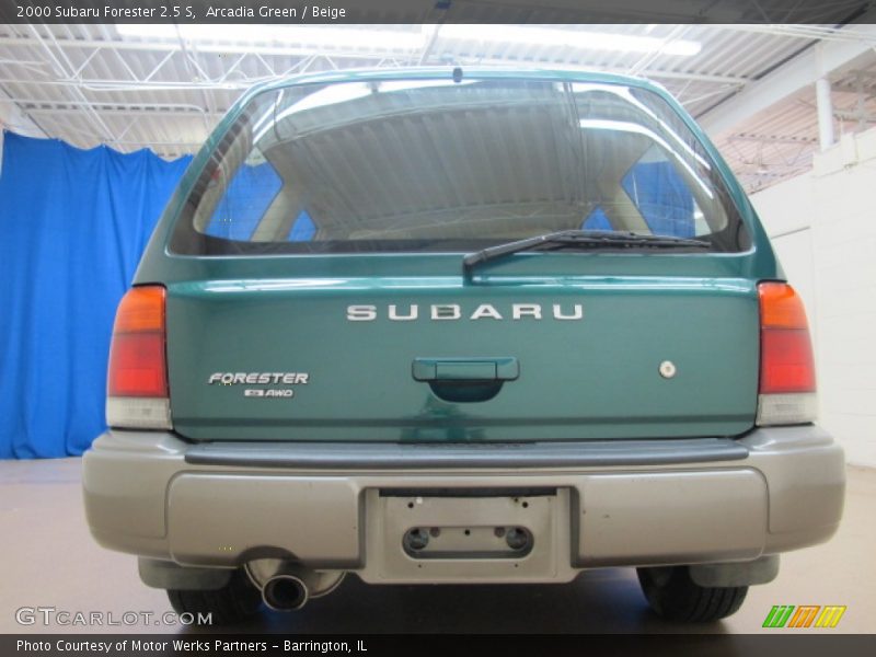 Arcadia Green / Beige 2000 Subaru Forester 2.5 S