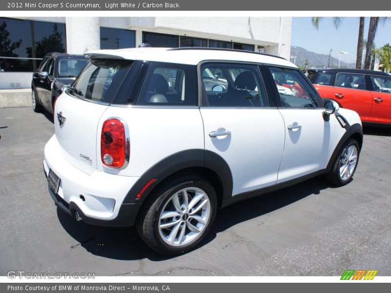 Light White / Carbon Black 2012 Mini Cooper S Countryman