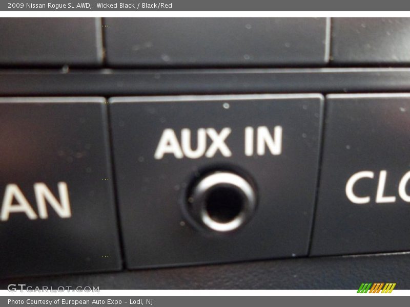 Wicked Black / Black/Red 2009 Nissan Rogue SL AWD