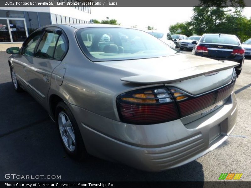 Light Bronzemist Metallic / Taupe 2003 Pontiac Bonneville SE