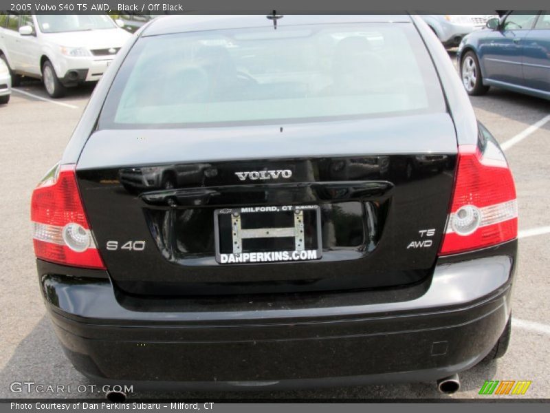 Black / Off Black 2005 Volvo S40 T5 AWD