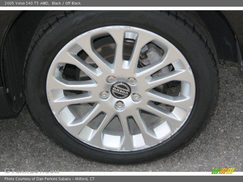  2005 S40 T5 AWD Wheel