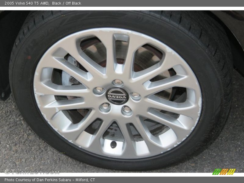  2005 S40 T5 AWD Wheel