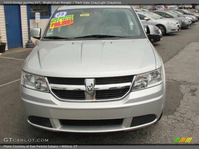 Bright Silver Metallic / Dark Slate Gray/Light Graystone 2009 Dodge Journey SXT