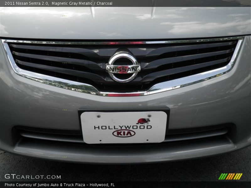Magnetic Gray Metallic / Charcoal 2011 Nissan Sentra 2.0