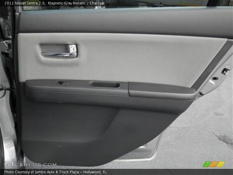 Magnetic Gray Metallic / Charcoal 2011 Nissan Sentra 2.0